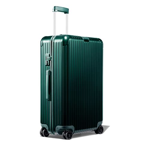 lightest rimowa hand carried luggage.